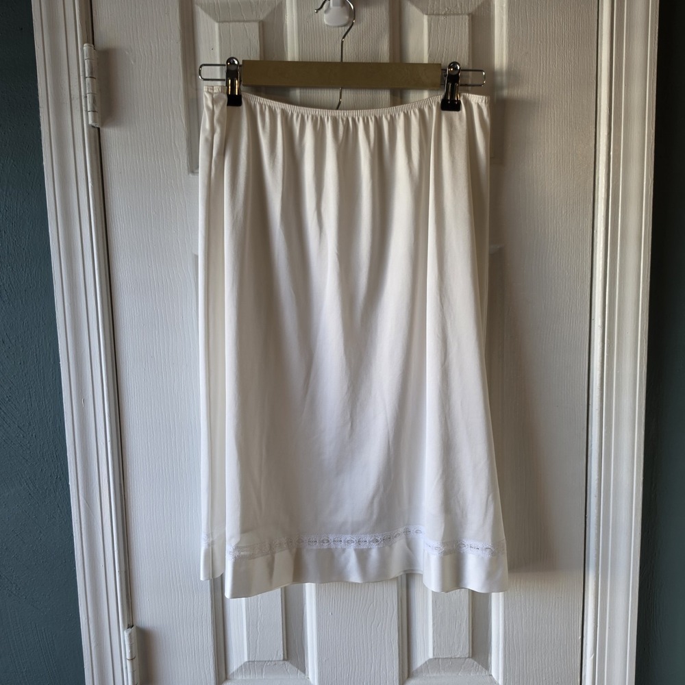 Vintage Sears Half Slip Size L Length Average The Doesn't Slip Nylon Anti Cling